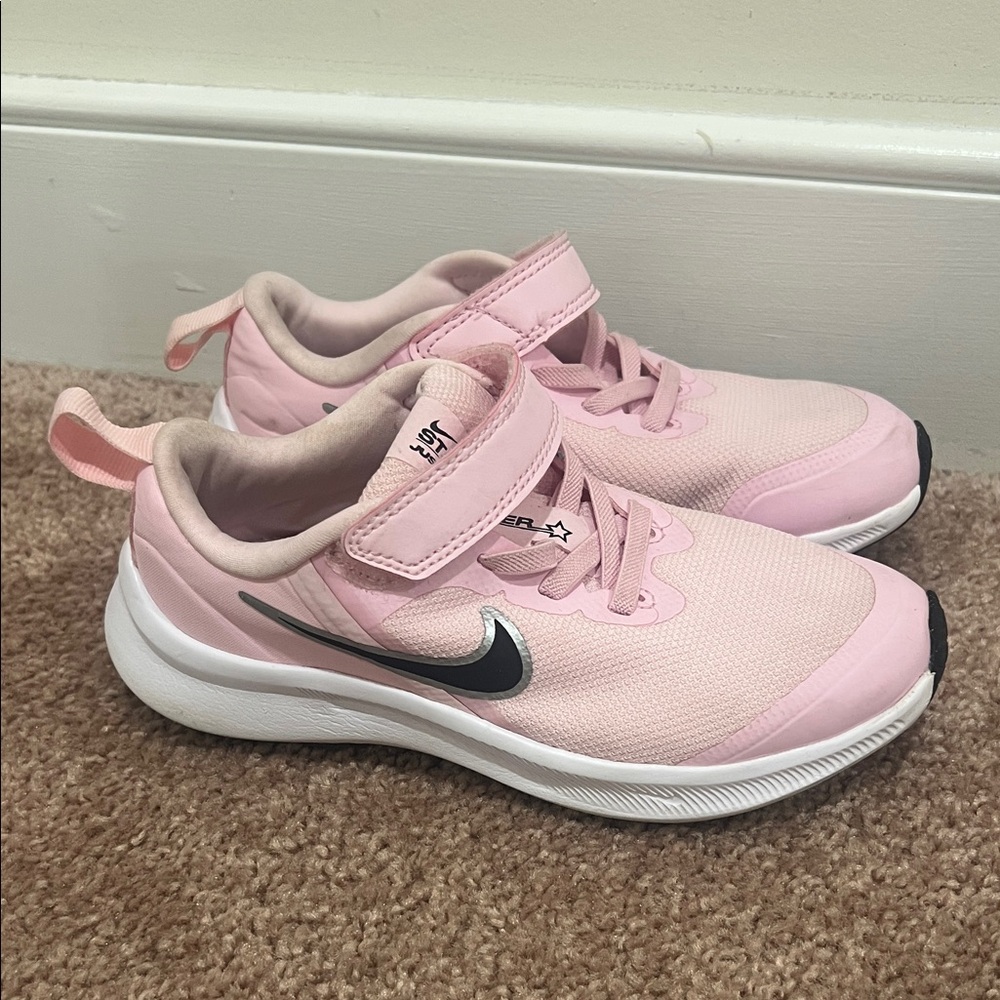Nike Kids Pink & Silver Athletic Sneakers with Hook-and-Loop Strap